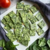 Delicious Spinach Veggie Crackers