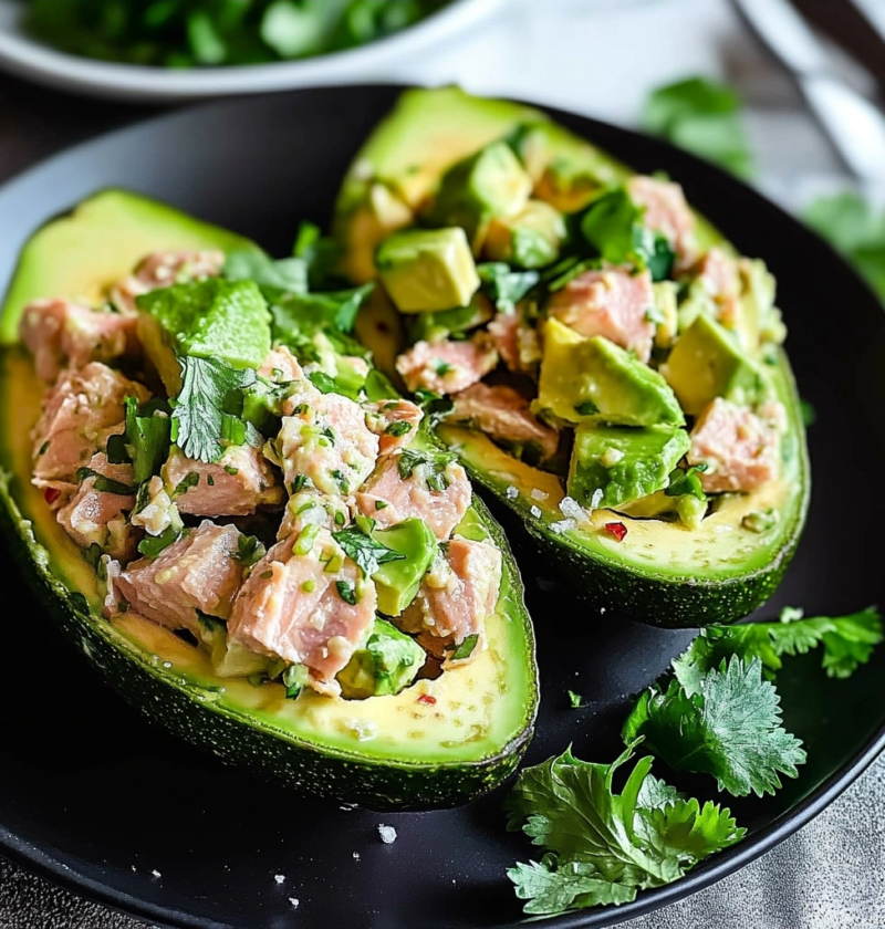 Avocado Tuna Salad Boats: Simple Healthy Lunch Recipe